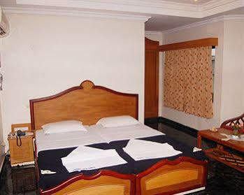 Hotel Seagate Velankanni Exteriör bild
